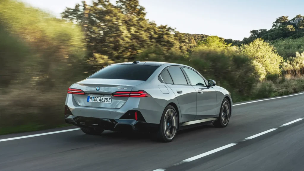 Revolutionizing Roads: BMW’s Eye-Activated Lane Shift Innovation