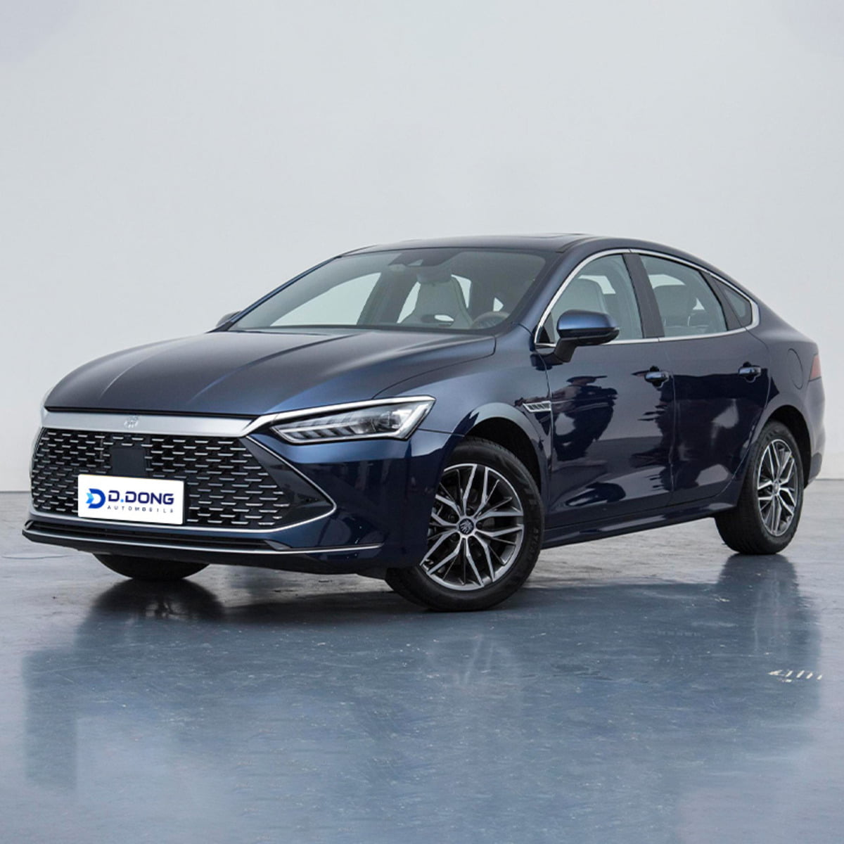 byd-qin-plus-plug-in-hybrid-sedan-crushes-ev-market (4)